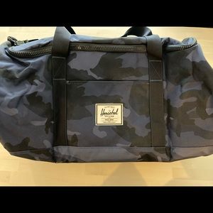 HERSCHEL SUTTON 46.5L